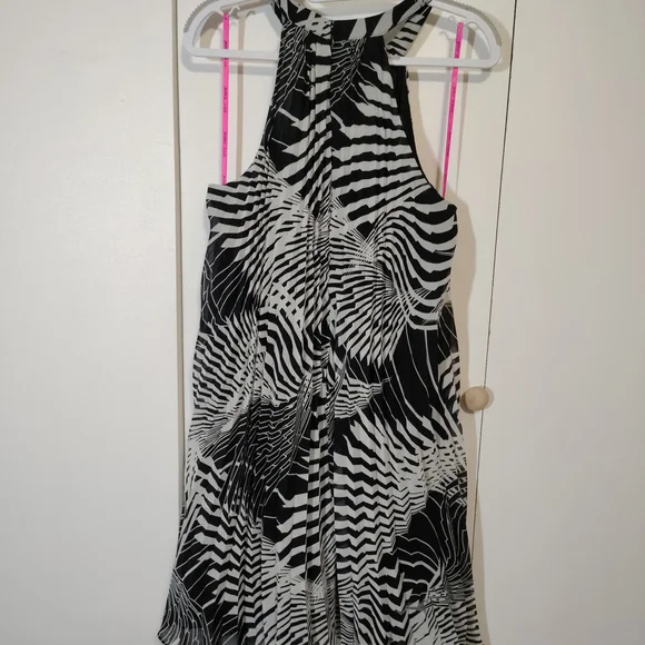 Betsey Johnson Black and White Patterned Dress - Picture 5 of 5